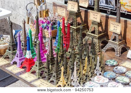 Eiffel Tower Statuettes