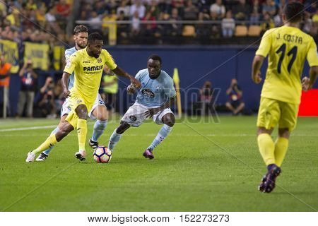 VILLARREAL, SPAIN - OCTOBER 16th: Pione Sisto during La Liga soccer match between Villarreal CF and RC Celta de Vigo at El Madrigal Stadium on October 16, 2016 in Villarreal, Spain