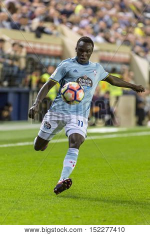 VILLARREAL, SPAIN - OCTOBER 16th: Pione Sisto during La Liga soccer match between Villarreal CF and RC Celta de Vigo at El Madrigal Stadium on October 16, 2016 in Villarreal, Spain