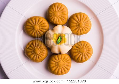 indian sweet pera or pedha,  indian sweet burfi in a plate, diwali sweet food