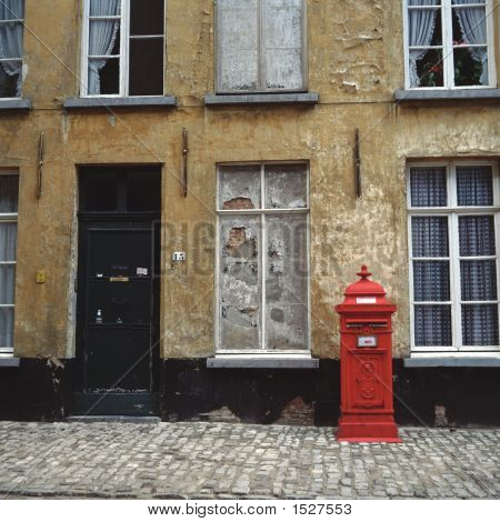 Postbox i det gamle centrum af den 