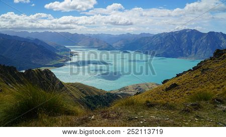 Breathtaking View Of The Lake Hawea From Isthmus Peak, New Zealand