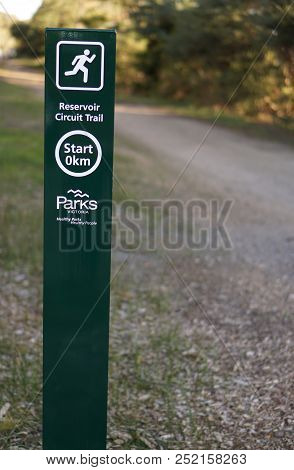 Frankston, Vic / Australia - Aug 2 2018: Circuit Trail Running Sign At Park With Blurred Park Backgr