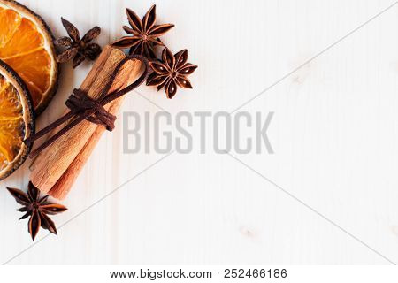 Anise, Cinnamon, Orange And Nutmeg Ingredients