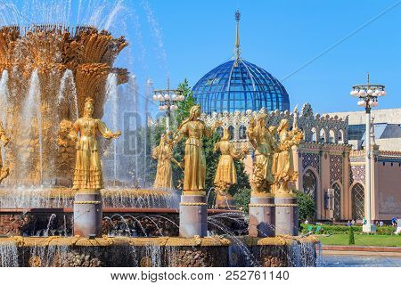 Moscow, Russia - August 01, 2018: Fountain Friendship Of Peoples Against Pavilion Kazakhstan On Vdnh
