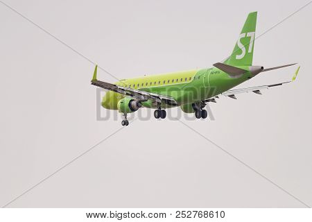 Novosibirsk, Russia - May 2, 2018: Embraer 170-100su Vq-byg S7 Airlines Approaches For Landing At Th