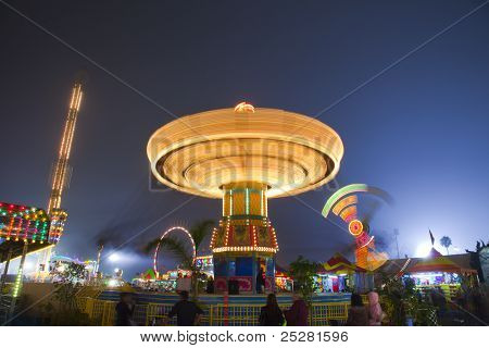 Carnival Swing Ride på Midway