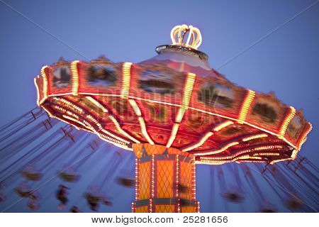 Carnival Swing Ride på Midway