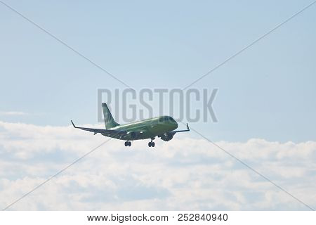 Novosibirsk, Russia - June 7, 2018: Embraer 170-100su Vq-byg S7 Airlines Approaches For Landing At T