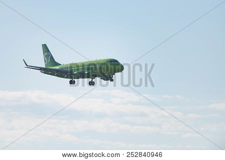 Novosibirsk, Russia - June 7, 2018: Embraer 170-100su Vq-byg S7 Airlines Approaches For Landing At T