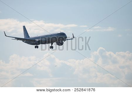 Novosibirsk, Russia - June 7, 2018: Airbus A321-211 Vp-bee Aeroflot Approaches For Landing At The In