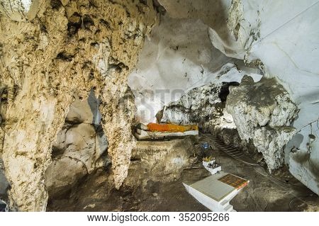 Thailand Chiang Mai Muang On Cave