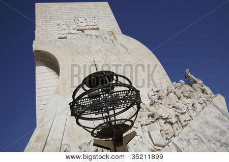 Monument over opdagelser i Lissabon Portugal