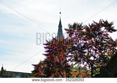 Trzcinsko-zdroj, Poland.8 October 2018. Old Urban Buildings In Town Trzcinsko-zdroj In Western Polan