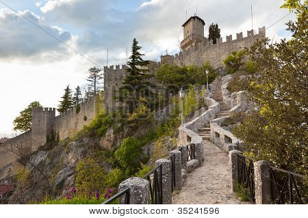 San Marino - Guaita lub Rocca, pierwsza wieża