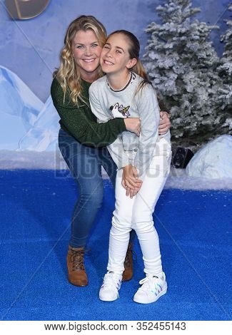 LOS ANGELES - DEC 09:  Alison Sweeney and Megan Sanov arrives for the ÃJumanji: The Next LevelÃ Los Angeles Premiere on December 09, 2019 in Hollywood, CA                