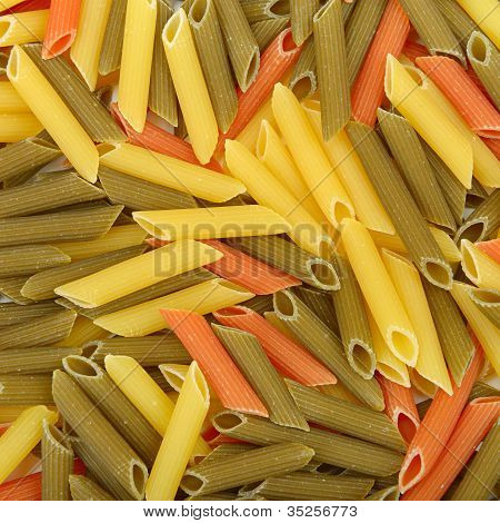 Pasta colorata