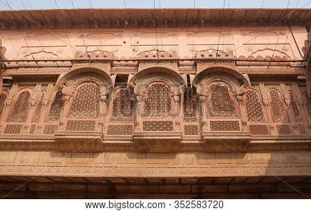 Ancient Palace In Mughal Style Of Architecture At Junagarh Fort In Bikaner, Rajasthan State, India