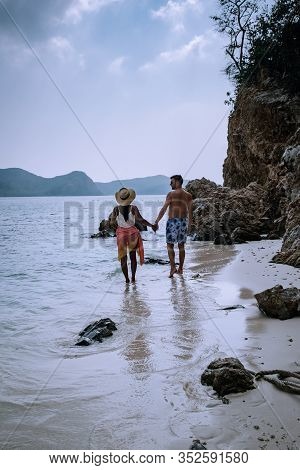 Beautiful Tropical Island Beach - Koh Kham, Trat Thailand Pattaya Asia, Couple Relax On Tropical Isl