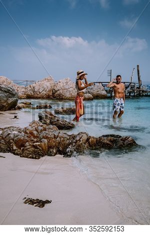 Beautiful Tropical Island Beach - Koh Kham, Trat Thailand Pattaya Asia, Couple Relax On Tropical Isl