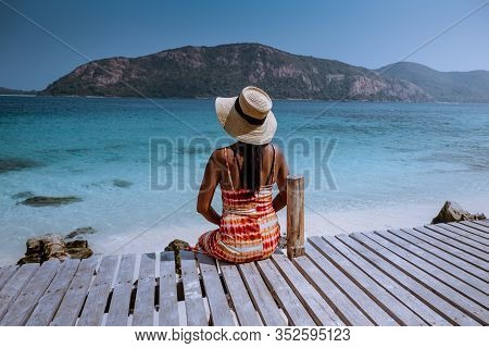 Beautiful Tropical Island Beach - Koh Kham, Trat Thailand Pattaya Asia, Woman Relax On The Beach