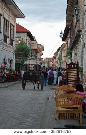 Ilocos Sur, Ph - Apr. 10: Calle Crisologo At Late Afternoon On April 10, 2009 In Vigan, Ilocos Sur, 