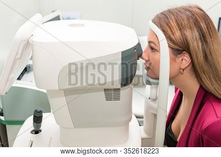 Measuring Young Womans Eye Pressure With Tonometer