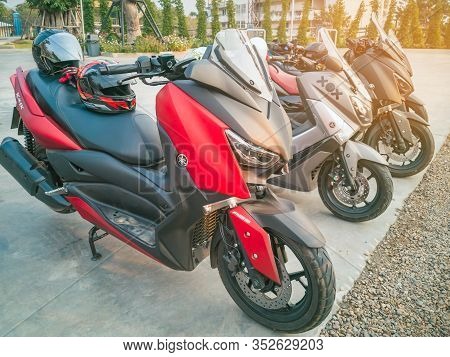 Kanchanaburi, Thailand - January 12, 2020 : Yamaha X-max Gang Were Parking In The Line For Meeting A