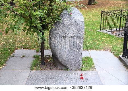 Stockholm, Sweden - August 22, 2018: Grave Of Olof Palme, Assassinated Prime Minister Of Sweden In S