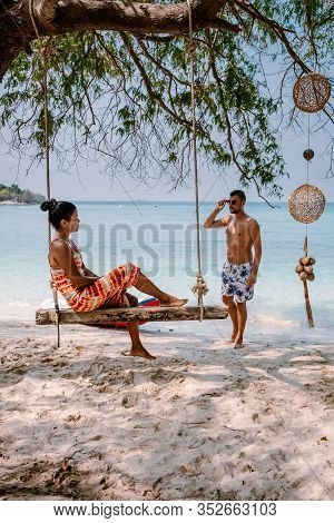 Beautiful Tropical Island Beach - Koh Kham, Trat Thailand Pattaya Asia, Couple Relax On Tropical Isl