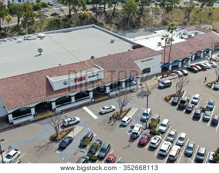 Aerial View Of Vons Upermarket Chain Owned By Albertsons In Rancho Penasquitos, San Diego, Californi