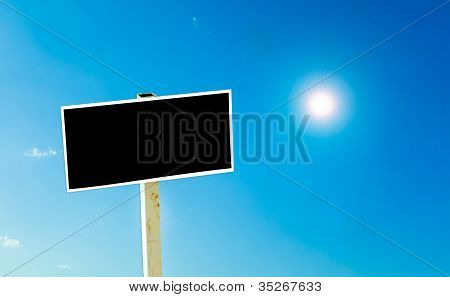 Blackbord Lablel In cielo con il sole