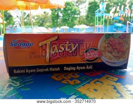 Kediri, East Java, Indonesia - February 21st, 2020 : Mie Sedaap Version Bakmi Ayam Geprek Matah. Ind