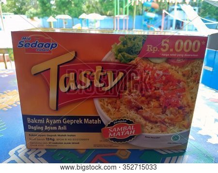 Kediri, East Java, Indonesia - February 21st, 2020 : Mie Sedaap Version Bakmi Ayam Geprek Matah. Ind