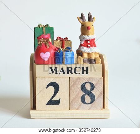 March 28, Icon, Christmas, Birthday With Number Cube Design For Background.