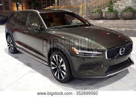 Philadelphia, Pennsylvania, U.s.a - February 9, 2020 - The Side View Of The Brown 2020 Volvo V60 Cro