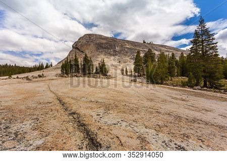 View Of Lambert Dome Mount In The Sierra Nevada. Yosemite National Park, California, Usa.