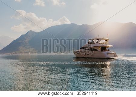 9 Nov 2018 Perast Town In The Bay Of Kotor, Montenegro