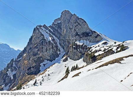 Rocky Peak Mättlistock (maettlistock Or Mattlistock, 1911 M) In The Glarus Alps Mountain Range, Over