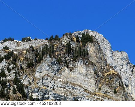 Rocky Peak Mättlistock (maettlistock Or Mattlistock, 1911 M) In The Glarus Alps Mountain Range, Over