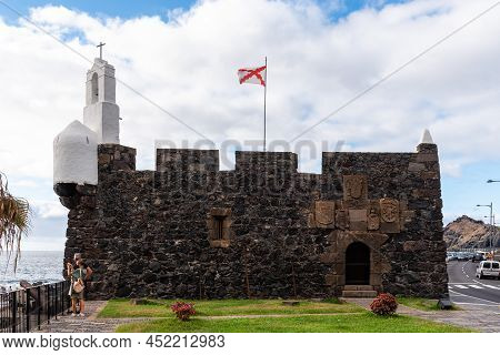 Garachico, Spain - August 2, 2021: Castle Of San Miguel In The Old Port Of Garachico With Old Spanis