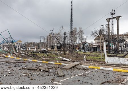 Bucha, Ukraine - Apr. 03, 2022: Chaos And Devastation On The Streets Of Bucha After The Exit Of The 