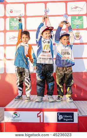 Schule/Benjamin Podium
