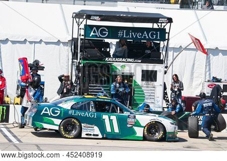 April 02, 2022 - Richmond, VA, USA: Daniel Hemric pits during the ToyotaCare 250 at Richmond Raceway in Richmond, VA.
