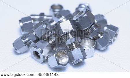 Quick Connect Fittings Coupling For Assembling Compressed Air, Hydraulics, Pneumatics, Gases, Fuel L