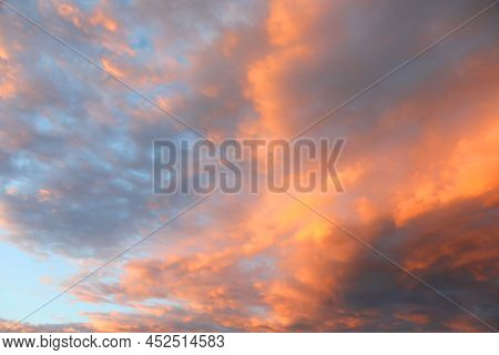 Enchanting Red And Orange Clouds With Wonderful Sunset Sky Ideal As A Natural And Romantic Backgroun