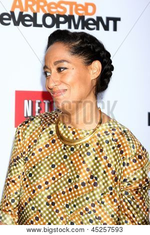 LOS ANGELES - 29 APR: Tracee Ellis Ross arriva presso la Premiere di Los Angeles 