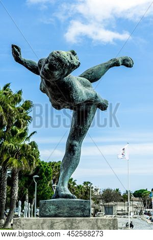 Cagnes-sur-mer, France, 25.03.2021: Sculpture Of Sports Woman Located Along The Mediterranean Sea An