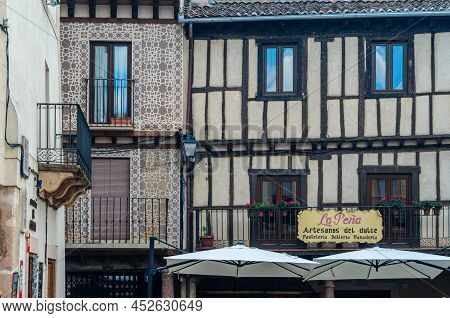 Sepulveda, Spain - September 12, 2021: Architecture In The Medieval Town Of Sepulveda, One Of The Mo