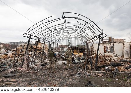 Bucha, Ukraine - Apr. 06, 2022: War In Ukraine. Chaos And Devastation On The Streets Of Bucha As A R